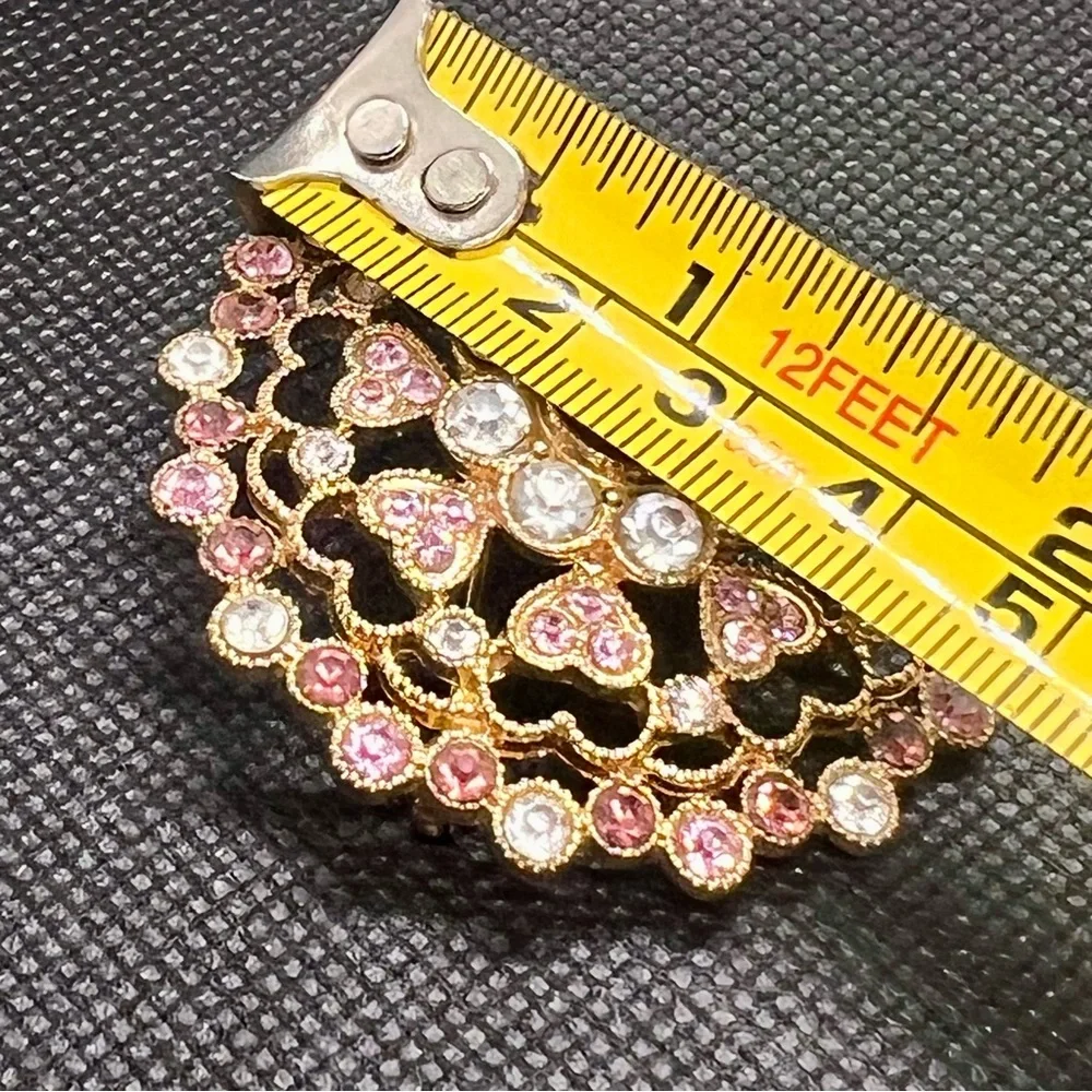 Vintage MONET Textured Gold Tone Pink Clear Crystals Hearts Cluster‎ Brooch